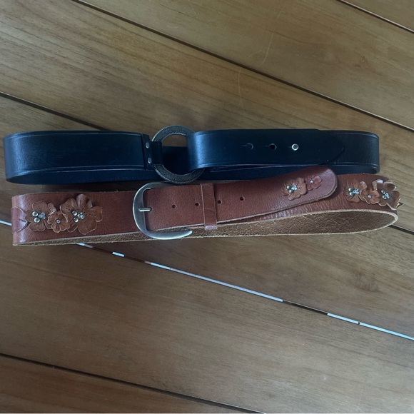 Hollister Accessories - Bundle Belts Leather